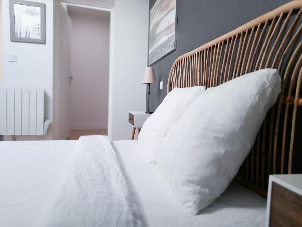 Duplex Lumineux Avec Bureau Separe Dans Le Centre Apartamento Bordéus Exterior foto