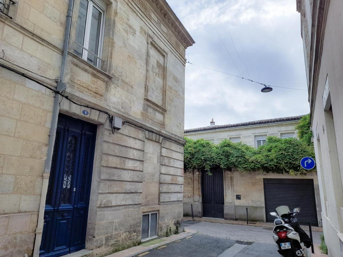 Duplex Lumineux Avec Bureau Separe Dans Le Centre Apartamento Bordéus Exterior foto
